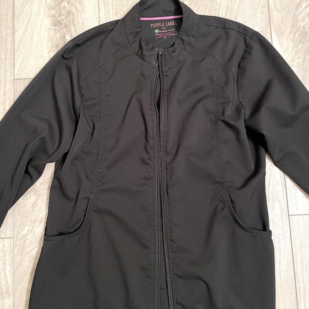 Womens black Purple Label scrub jacket Small